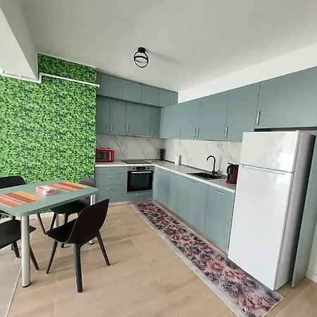 M Apartment *